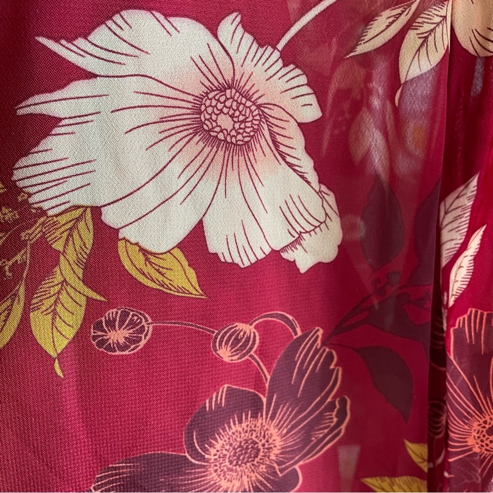 Avenue Studio floral top with matching cami - Picture 2 of 7